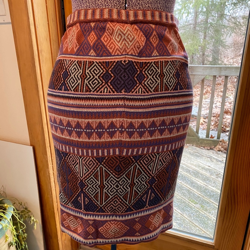 Gorgeous knit Peruvian connection skirt size can